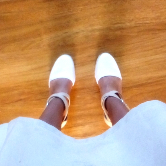 Stylish Wedges - Picture 4 of 4